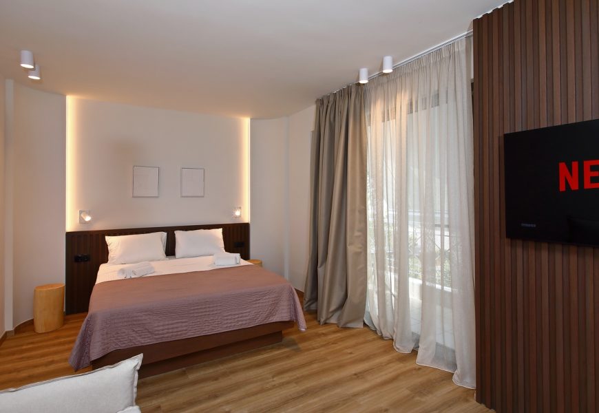 Suite 1