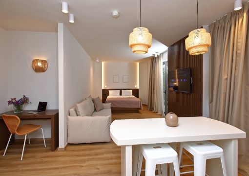 Suite 1