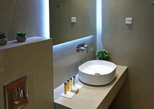 Suite 1
